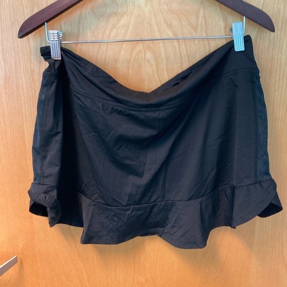 LIJA Sz XL Tennis Skirt Skort Stretchy  Fabric Ruffled Hem - Picture 5 of 5